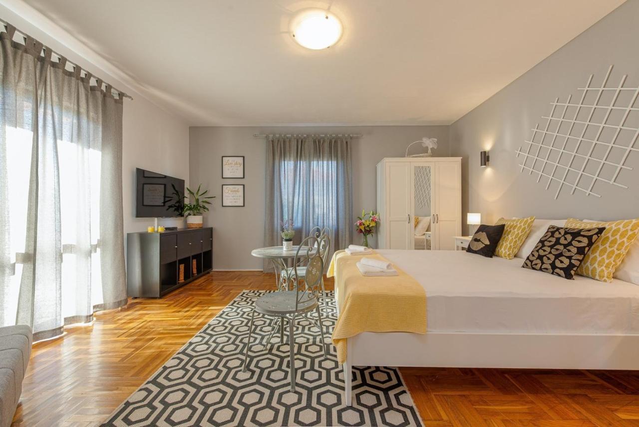 Apartment Bo&Dy With Private Pool Rogoznica  Buitenkant foto