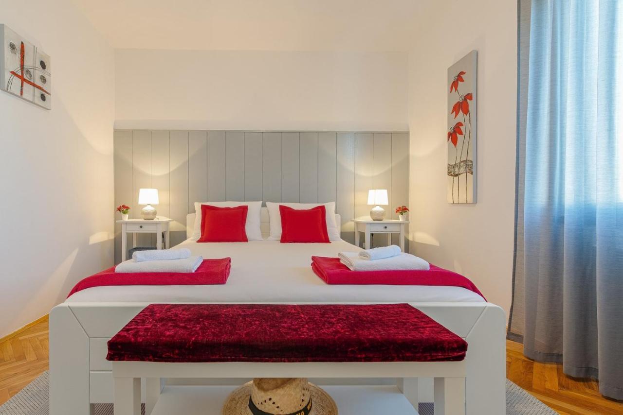Apartment Bo&Dy With Private Pool Rogoznica  Buitenkant foto