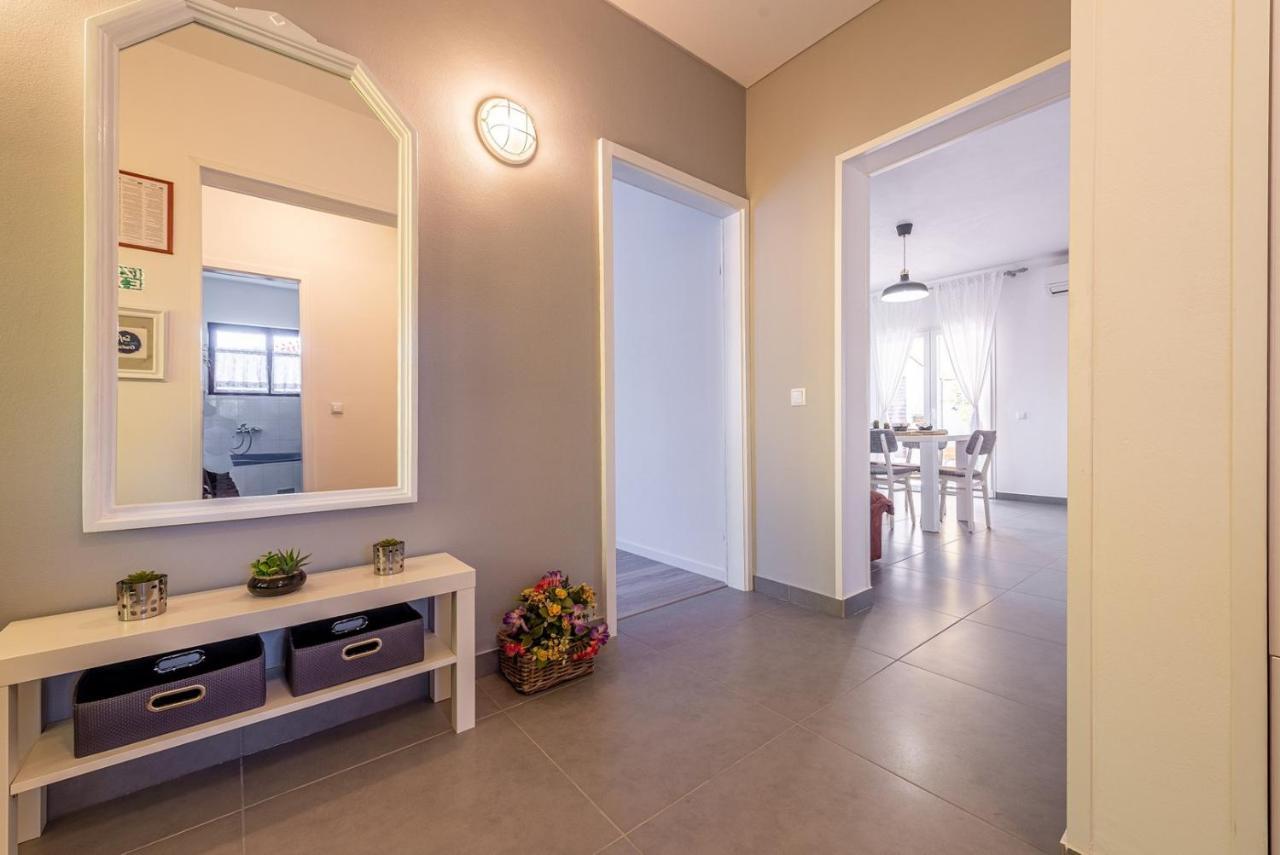 Apartment Bo&Dy With Private Pool Rogoznica  Buitenkant foto