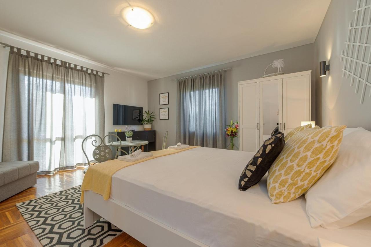 Apartment Bo&Dy With Private Pool Rogoznica  Buitenkant foto