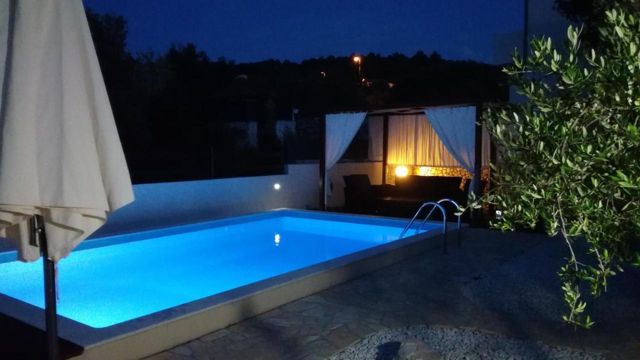 Apartment Bo&Dy With Private Pool Rogoznica  Buitenkant foto